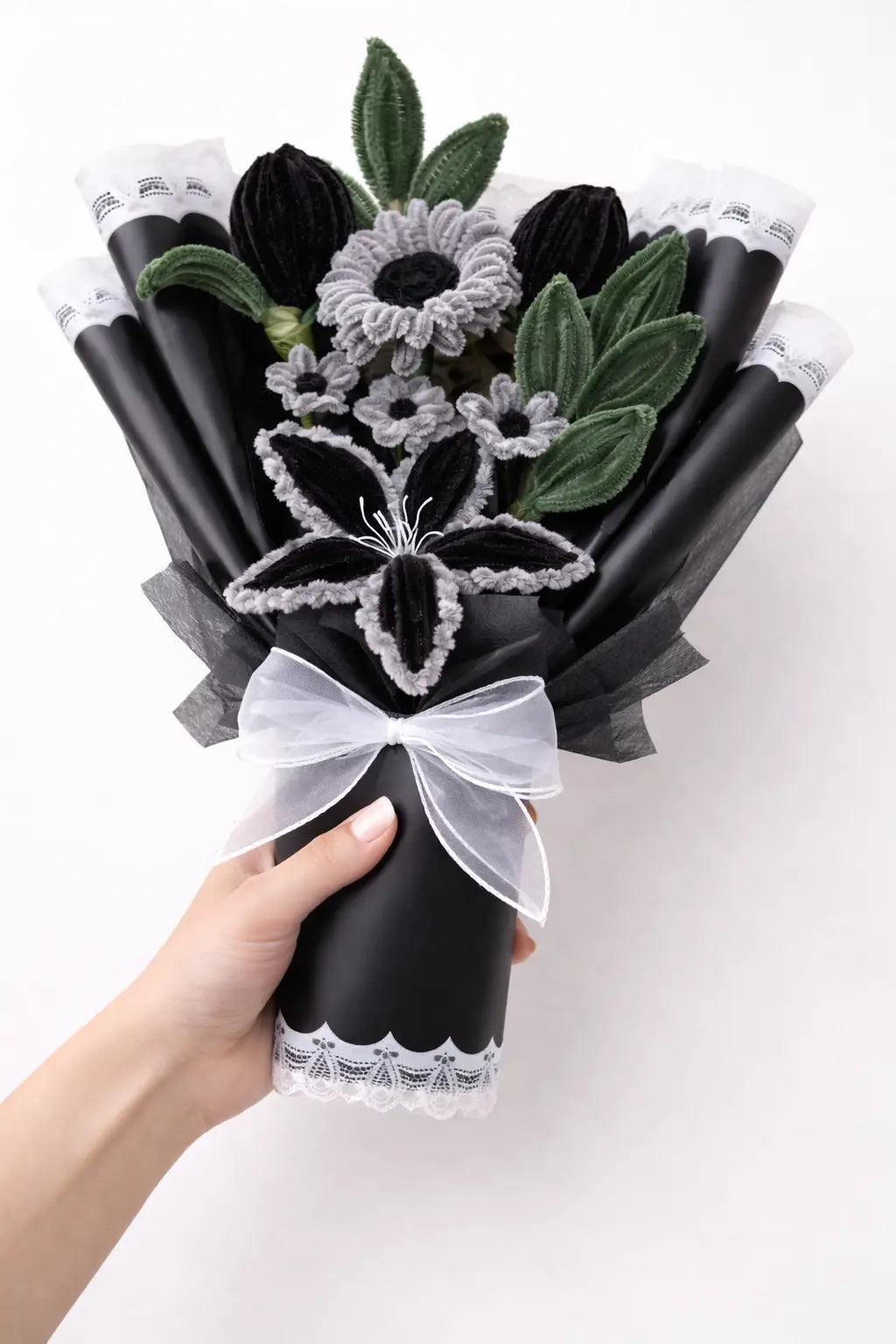 Elegant Black Pipe Cleaner Flower Bouquet – Handmade Forever Floral Gift