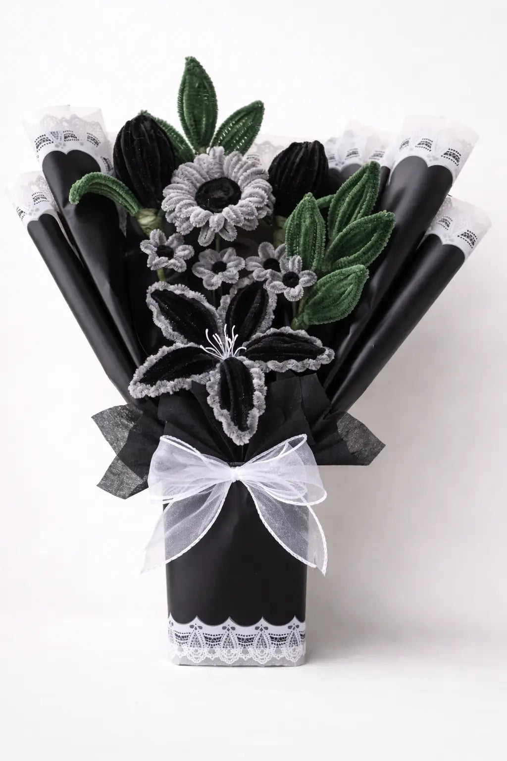 Elegant Black Pipe Cleaner Flower Bouquet – Handmade Forever Floral Gift
