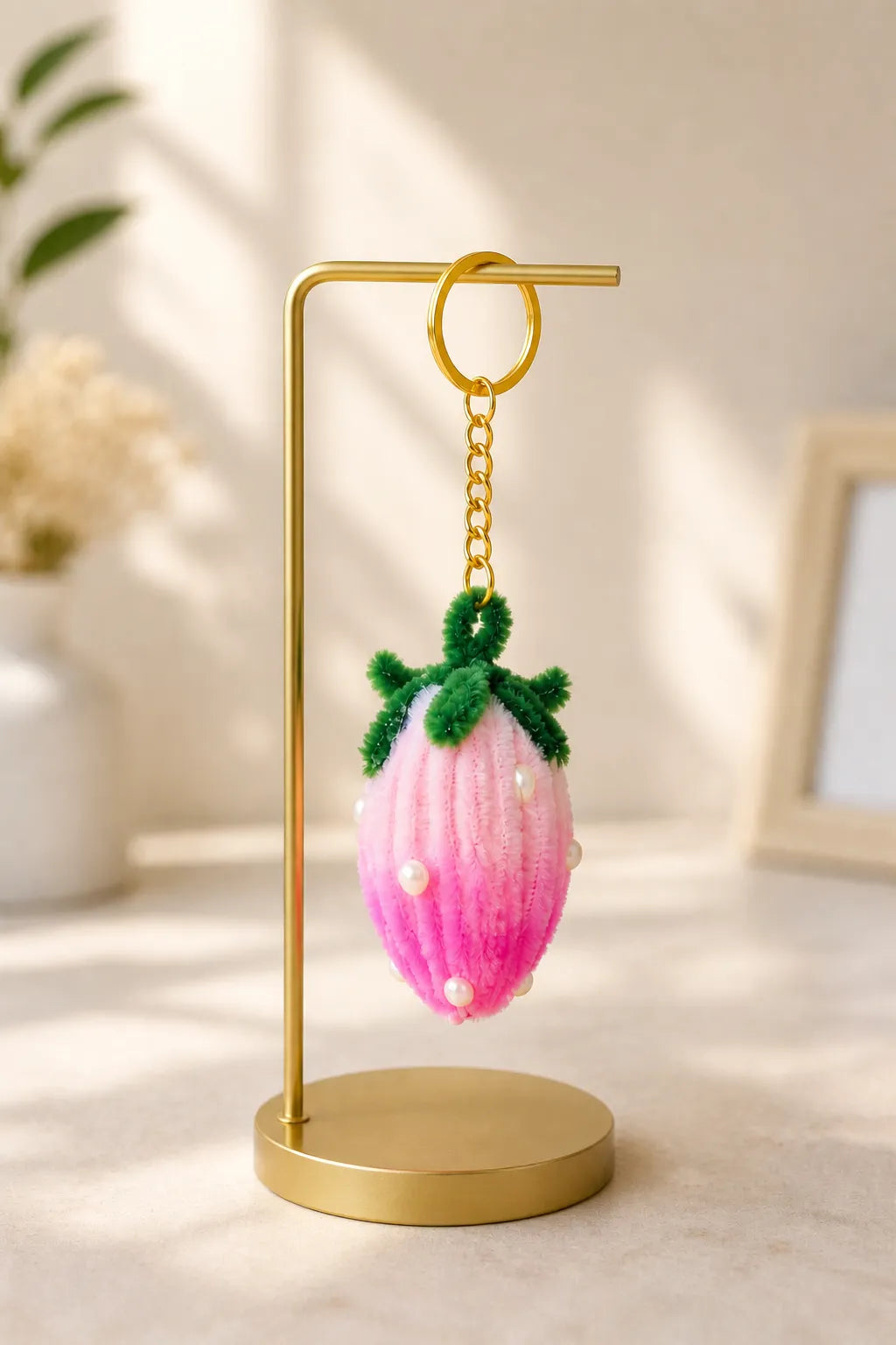 Pink Strawberry Pipe Cleaner Keychain – Handmade Aesthetic Pearl Charm