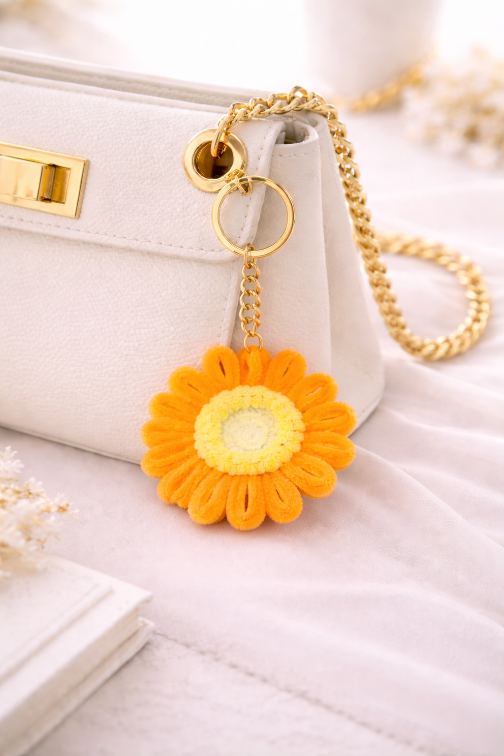 Sunburst Daisy Chenille Keychain